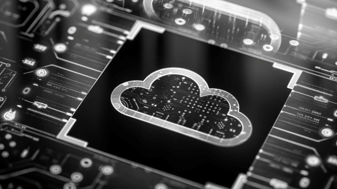 Cloud and edge computing infrastructure diagram showing cloud-native apps, IoT devices, edge servers, and multi-cloud environments in action.